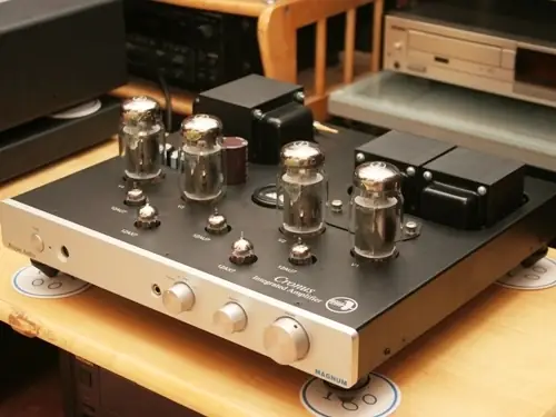 Ampli Đèn Công Suất Lớn