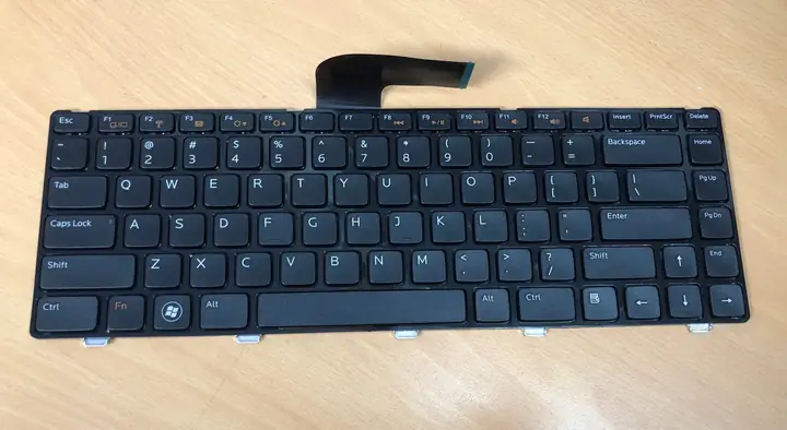 Bàn Phím Dell Vostro 3560 Có Đèn