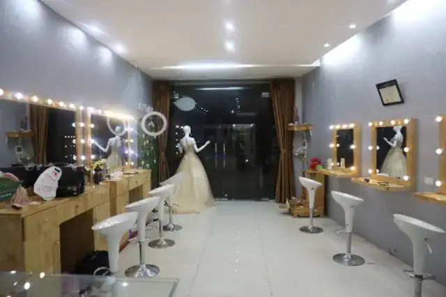 Bàn Trang Điểm Đèn Led Rubyone