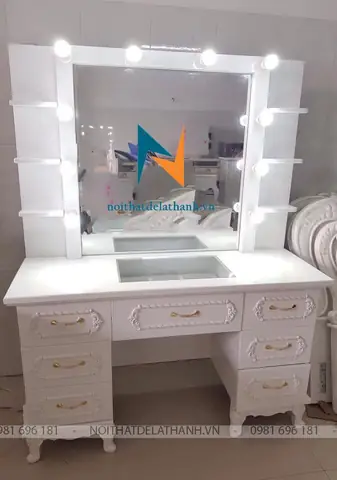 Bàn Trang Điểm Gỗ Có Đèn