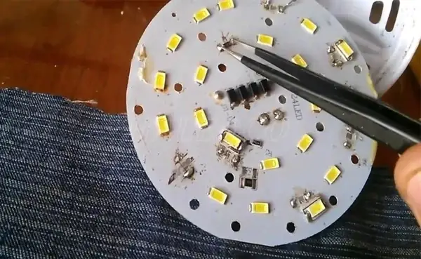 Bóng Đèn Không Cần Điện