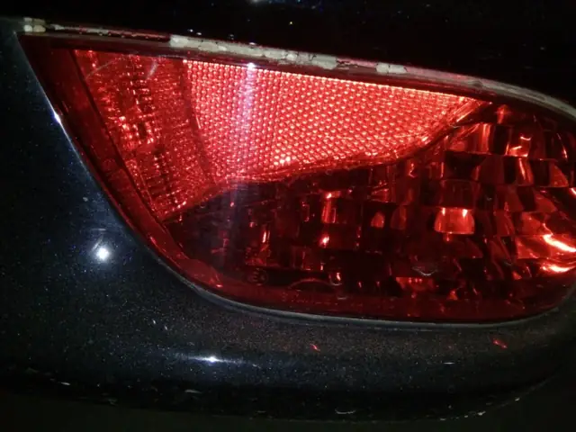 Cách Thay Bóng Đèn Xe Vios
