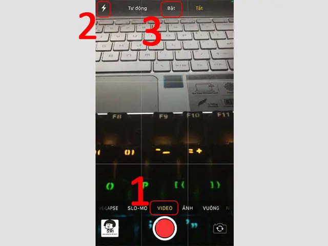 Cách Vừa Quay Video Vừa Bật Đèn