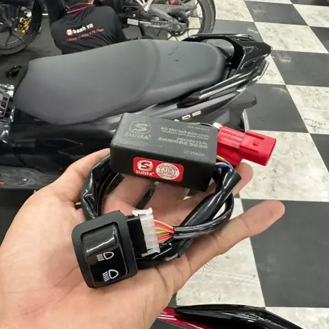 Công Tắc Đèn Xe Sh 2020