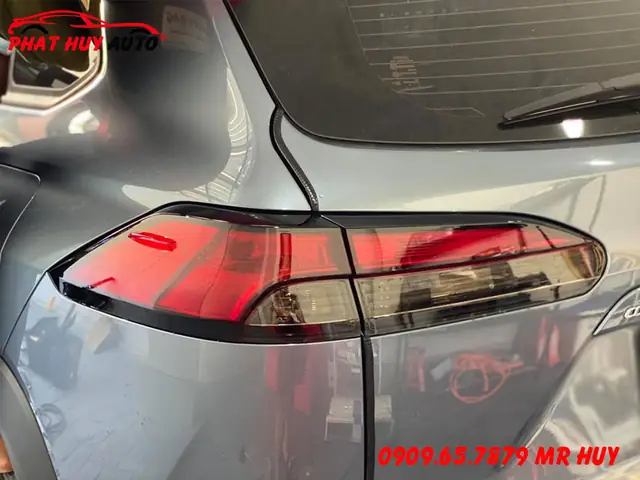 Dán Đèn Hậu Ô Tô