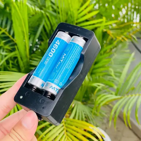Đèn Báo Khi Sạc Pin