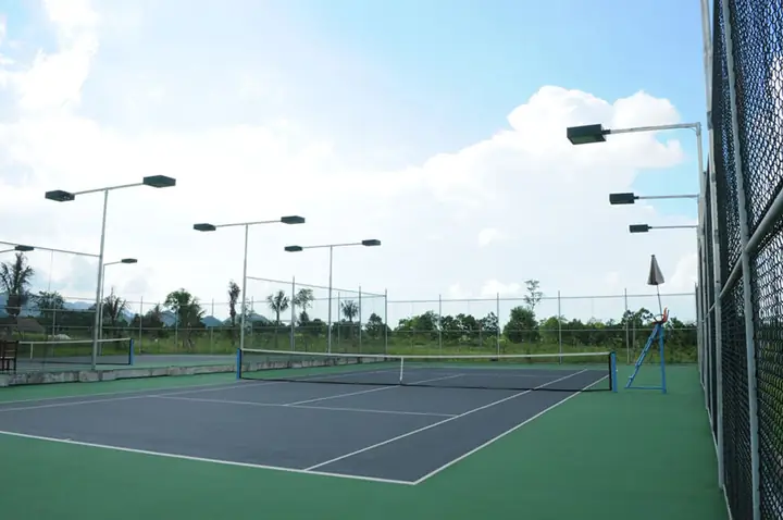 Đèn Chiếu Sáng Sân Tennis Đèn Chiếu Sáng Sân Tennis