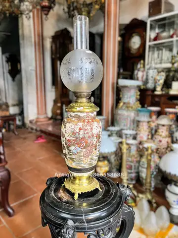 Đèn Dầu Cổ Châu Âu