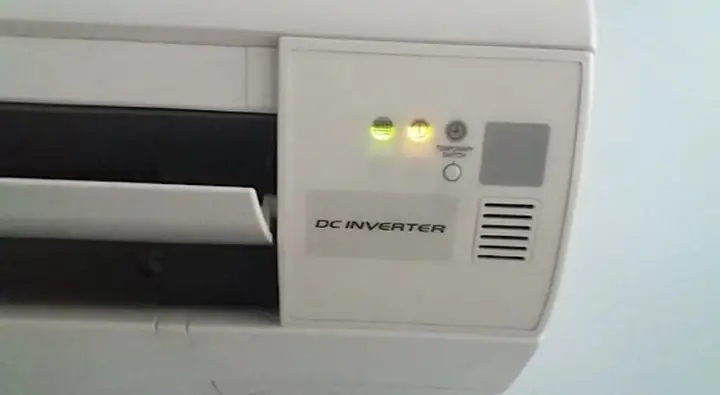 Điều Hoà Báo Đèn Cam