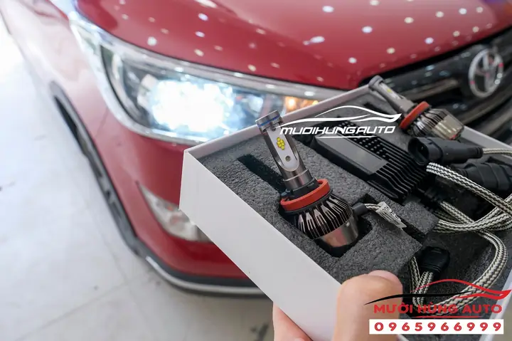 Giá Bóng Đèn Xe Innova