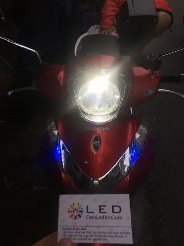 Giá Bóng Đèn Xe Sh