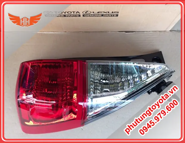 Giá Đèn Hậu Xe Innova