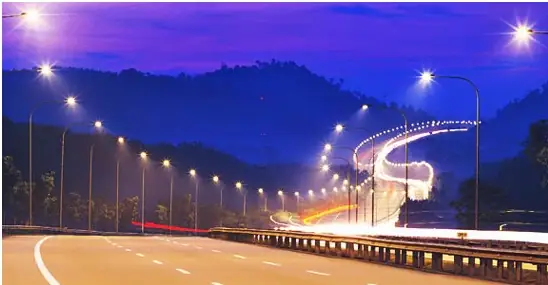 Giá Đèn Led Chiếu Sáng Công Cộng