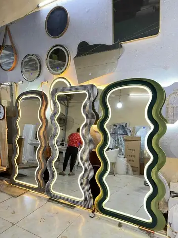 Gương Soi Toàn Thân Có Đèn Giá Rẻ