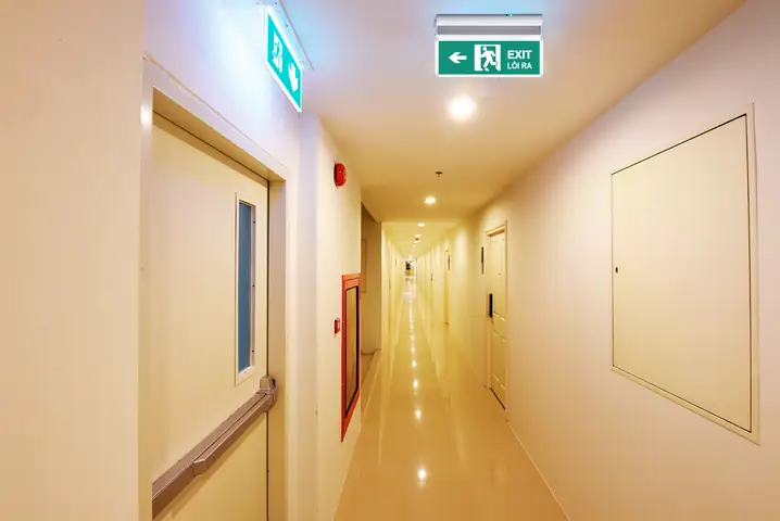 Hệ Thống Đèn Chiếu Sáng Sự Cố