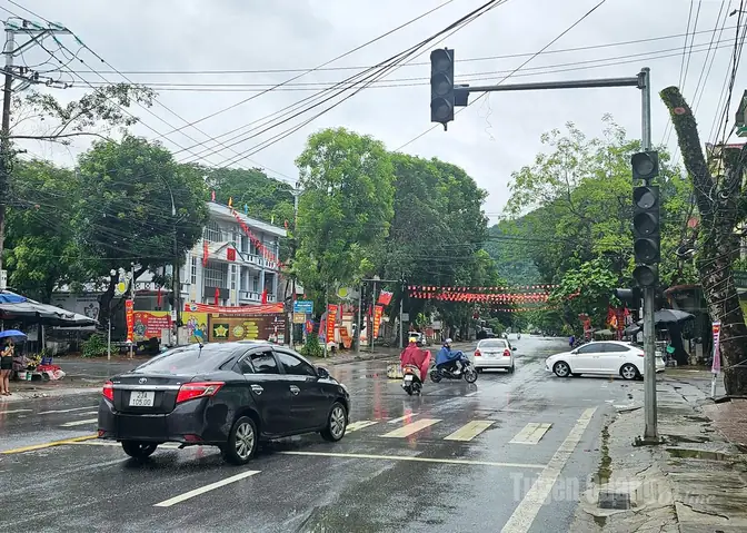 Hệ Thống Đèn Giao Thông Tại Ngã Tư