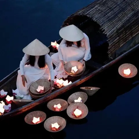Hướng Dẫn Làm Đèn Hoa Đăng Thả Sông