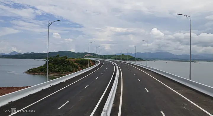 Khu Đèn Đỏ Móng Cái
