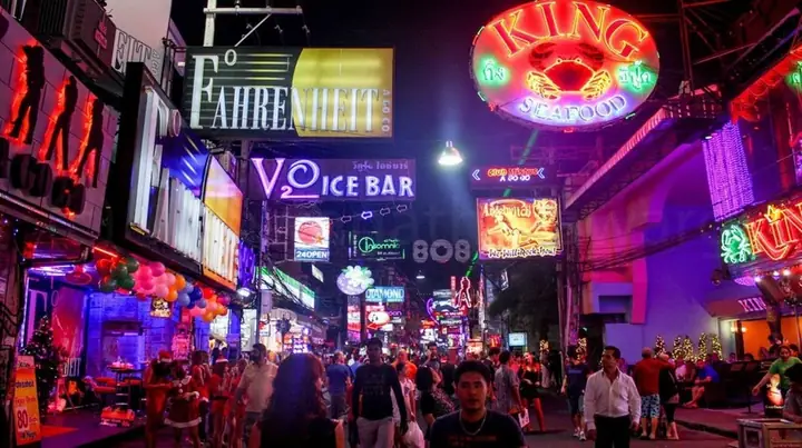 Kinh Nghiệm Đi Phố Đèn Đỏ Singapore