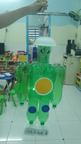 Làm Lồng Đèn Bằng Chai Nước Ngọt