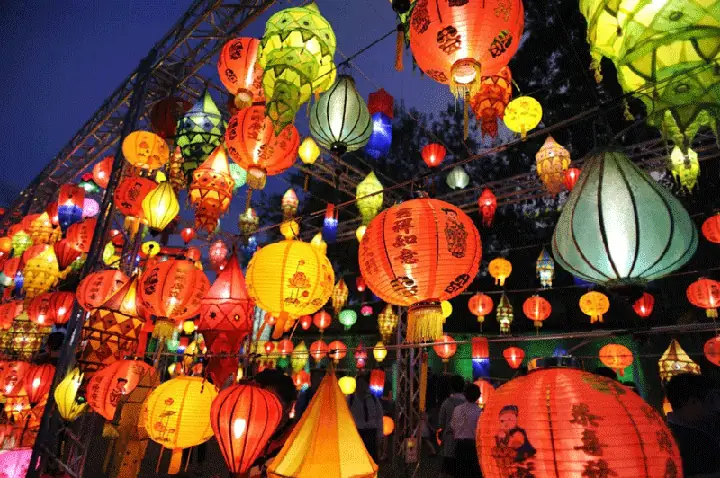 Lễ Hội Đèn Lồng Yên Sở