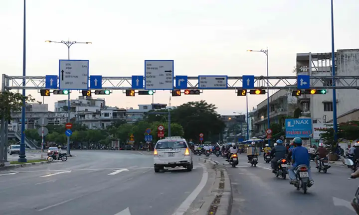 Lỗi Vượt Đèn Vàng 2020