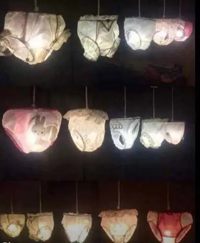 Lồng Đèn Bằng Quần Lót