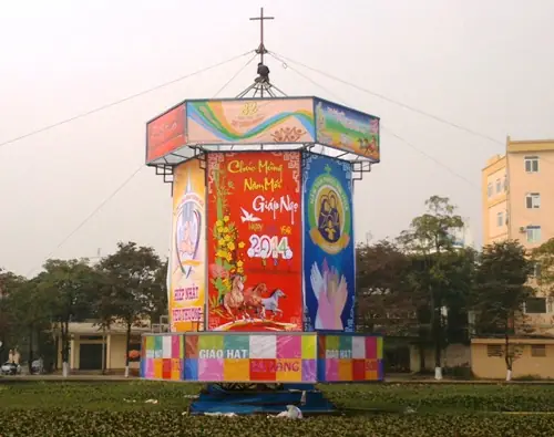 Lồng Đèn Kéo Quân Khổng Lồ