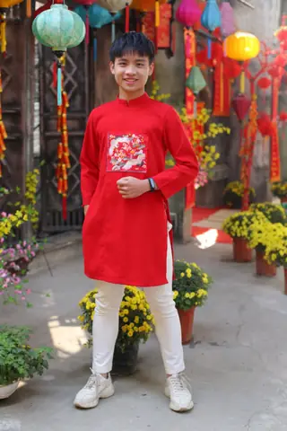 Mặc Áo Dài Ngày Đèn Đỏ