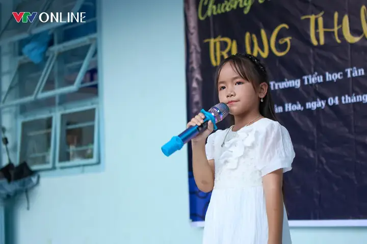 Múa Chiếc Đèn Ông Sao Tiểu Học