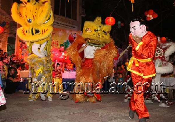 Múa Lân Chiếc Đèn Ông Sao