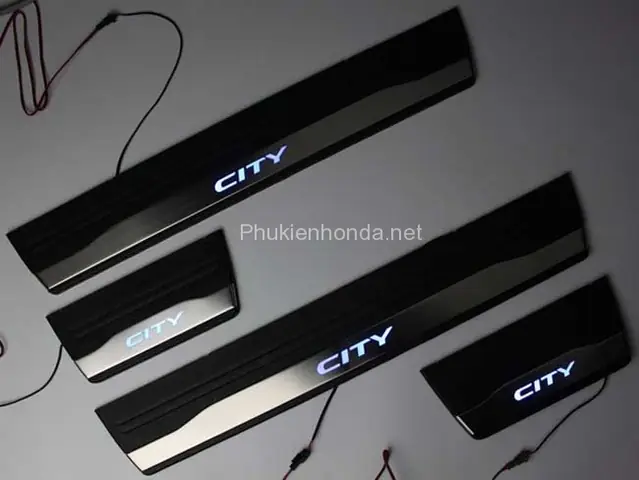 Nẹp Bước Chân Có Đèn Honda City