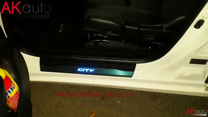 Nẹp Bước Chân Có Đèn Honda City