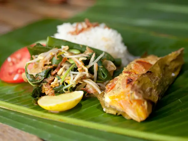 Những Điều Không Nên Làm Vào Ngày Đèn Đỏ