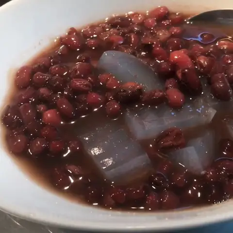 Nước Đậu Đỏ Cho Ngày Đèn Đỏ