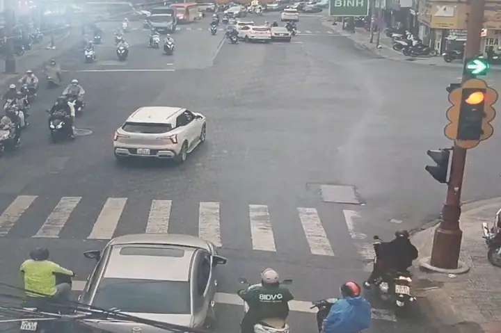 Phim Lẻ Khu Đèn Đỏ