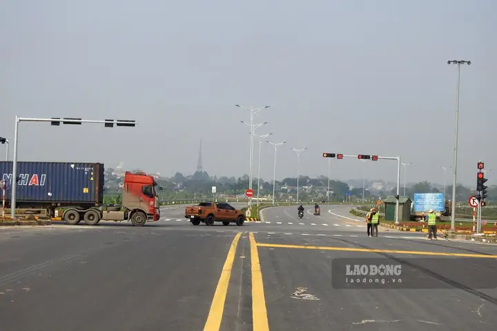 Phố Đèn Đỏ Ở Phú Thọ
