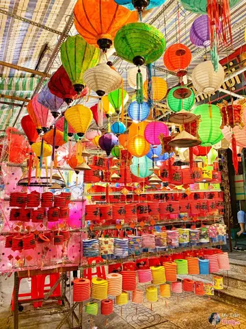 Phố Lông Đèn Quận 7