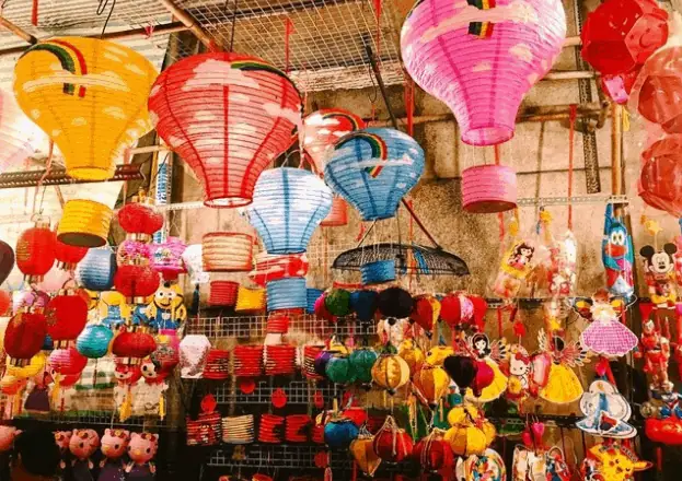 Phố Lông Đèn Quận 7