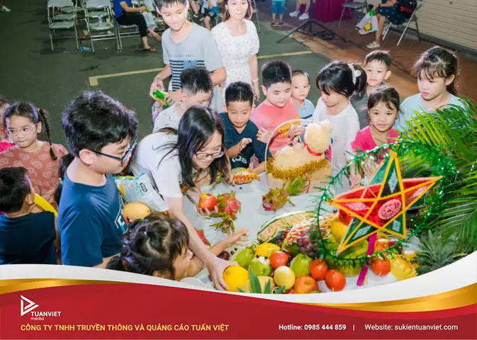 Rước Đèn Phá Cỗ Là Gì