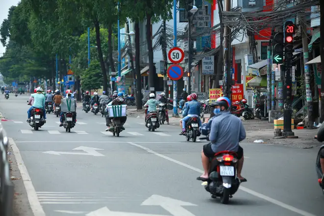 Sài Gòn Đèn Xanh Đèn Đỏ