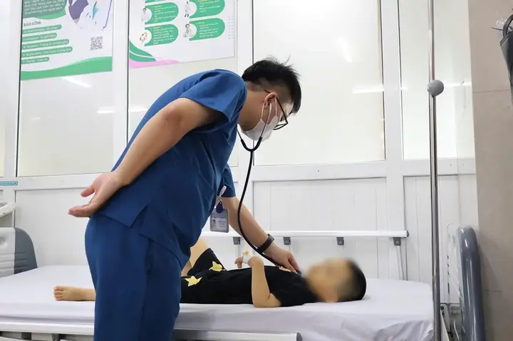 Táo Bón Ngày Đèn Đỏ