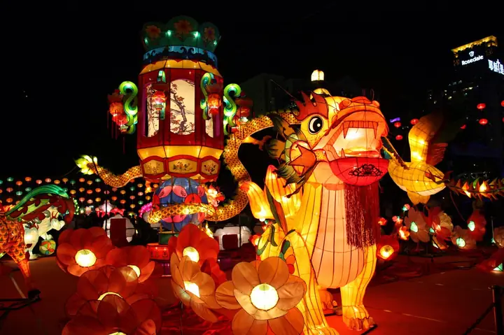 Tết Trung Thu Dắt Đèn Đi Chơi