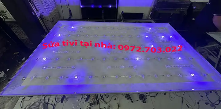 Thay Bóng Đèn Màn Hình Tivi