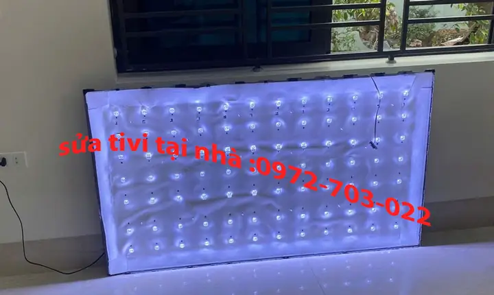 Thay Bóng Đèn Màn Hình Tivi