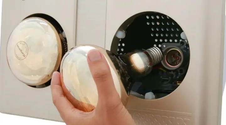 Thay Bóng Đèn Sưởi Halogen