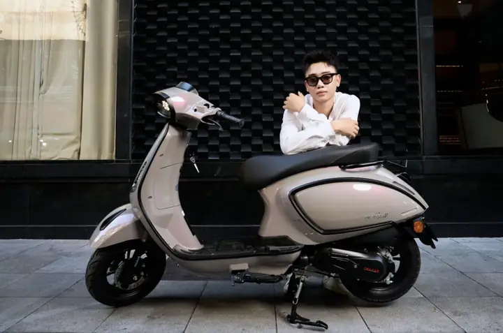 Thay Đèn Xe Vespa Bao Nhiêu Tiền