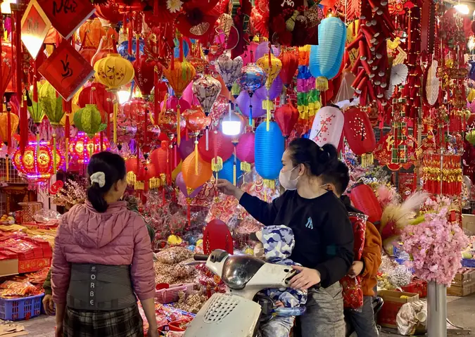 Thị Trường Đèn Trang Trí