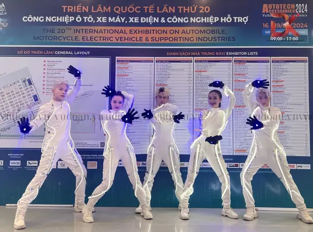 Thuê Trang Phục Đèn Led