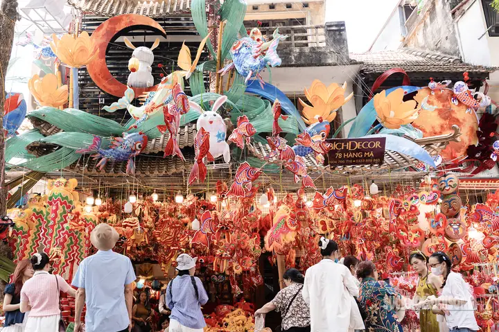 Truyện Sài Gòn Bao Nhiêu Đèn Đỏ